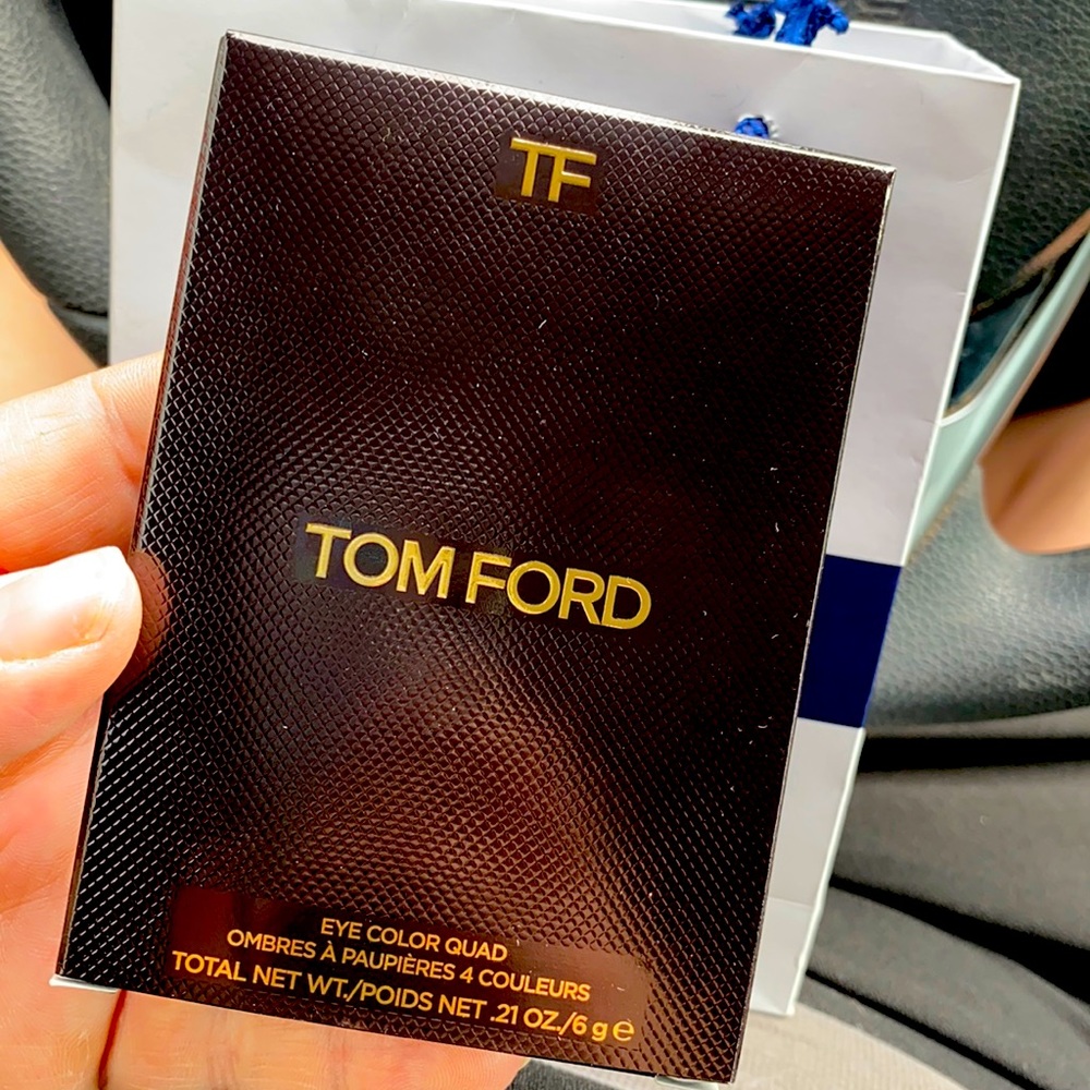 Brand new authentic Tom Ford Body Heat Luxe Eyeshadow Palette in Box w Pouch